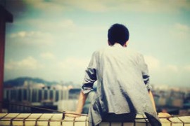 量化策略过拟合死刑书：回测收益110%→实盘-80%！蒙特卡洛与夏普修正的生存法则（十）